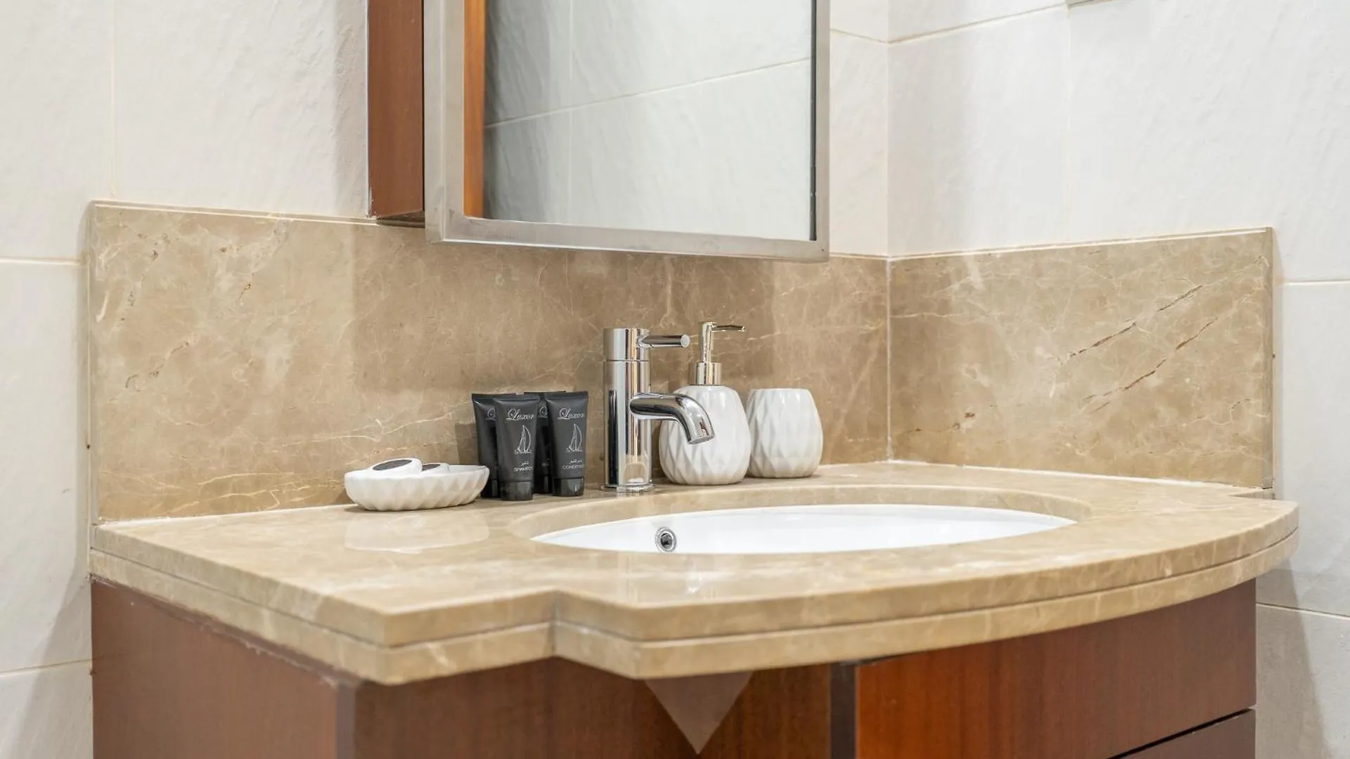 Appartamento Sophisticated And Elegant 2Br In Downntown Dubai